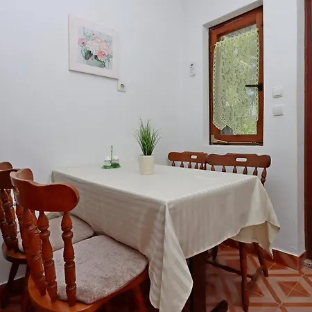 Apartment - Donja 5030a Supetarska Draga