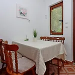 Apartment - Donja 5030a Supetarska Draga