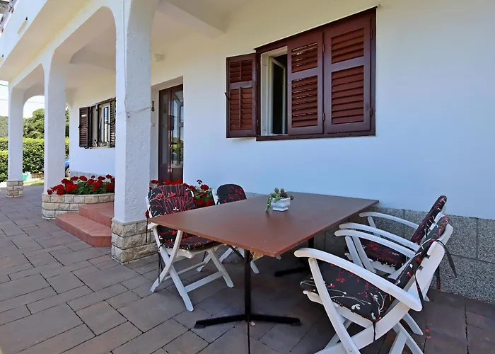 - Donja 5030a Apartament