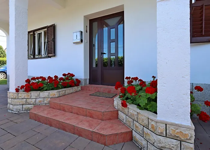 Apartman - Donja 5030a *