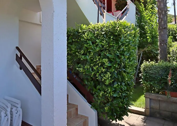 - Donja 5030a Apartman *